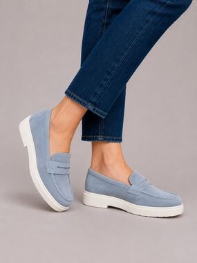 New Never Worn Rizzoli Women's Light Blue Suede Platform Loafers